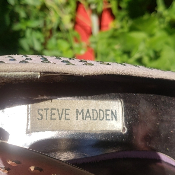Steve Madden Twilitte Lavender Suede Pumps - Picture 6 of 8